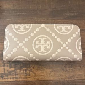 T Monogram Contrast Embossed Zip Slim Wallet
